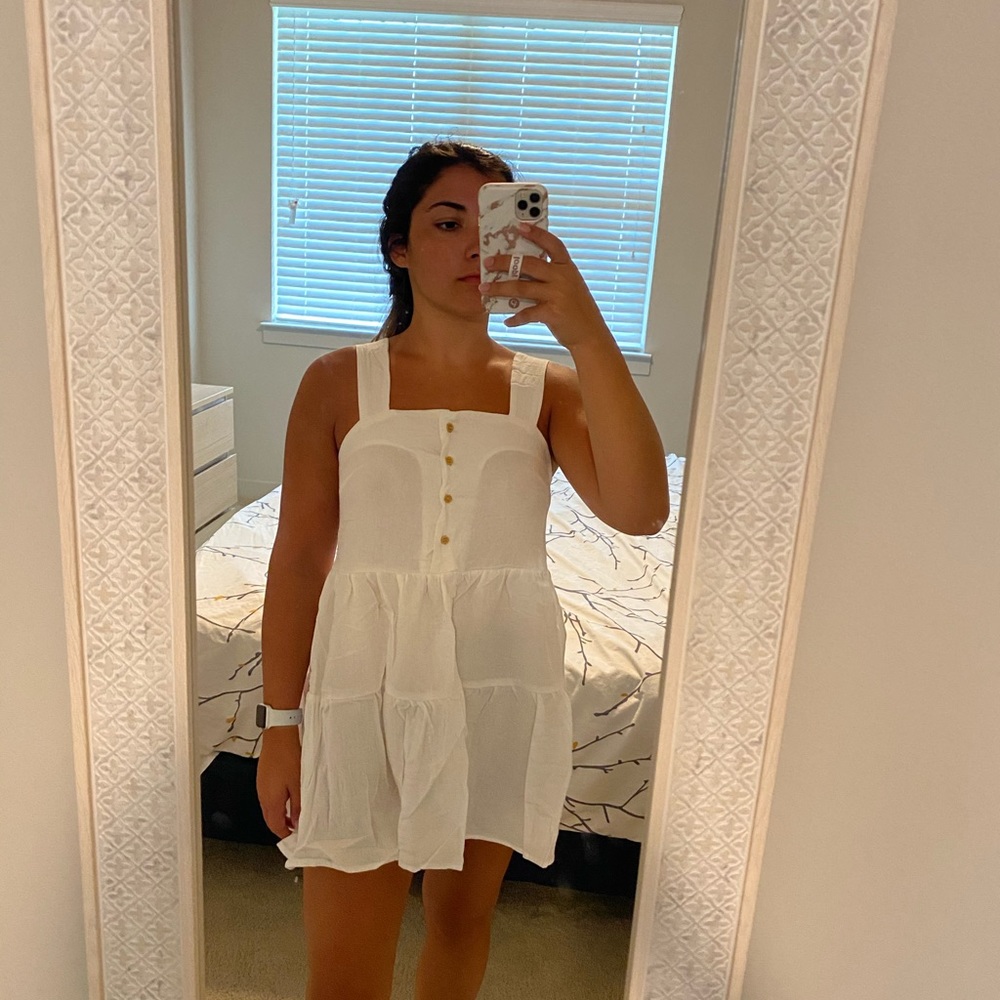 Dress - Picture 2 of 3